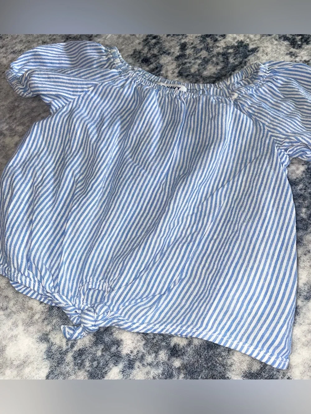 Old Navy blouse size 3T